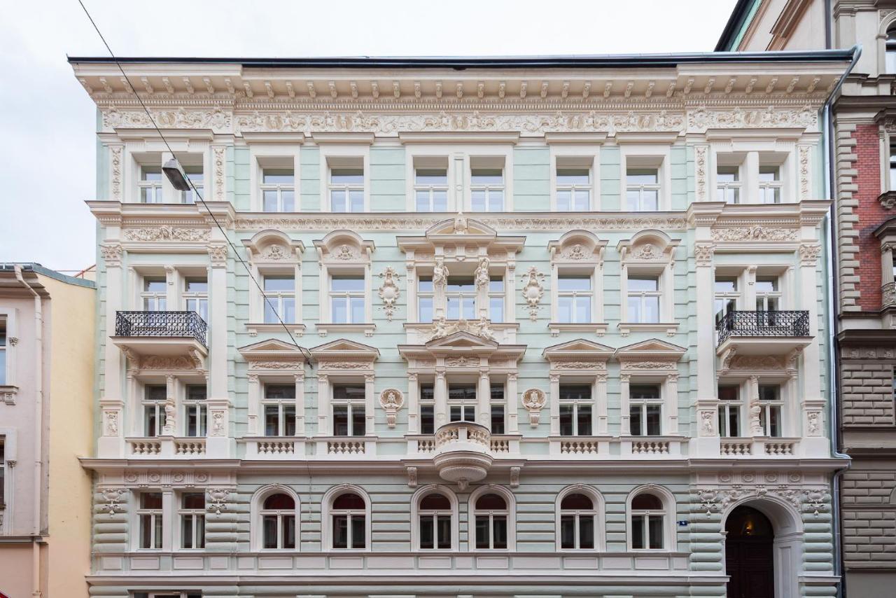 Apartment Cozy&quiet With A/c In Centre Prag